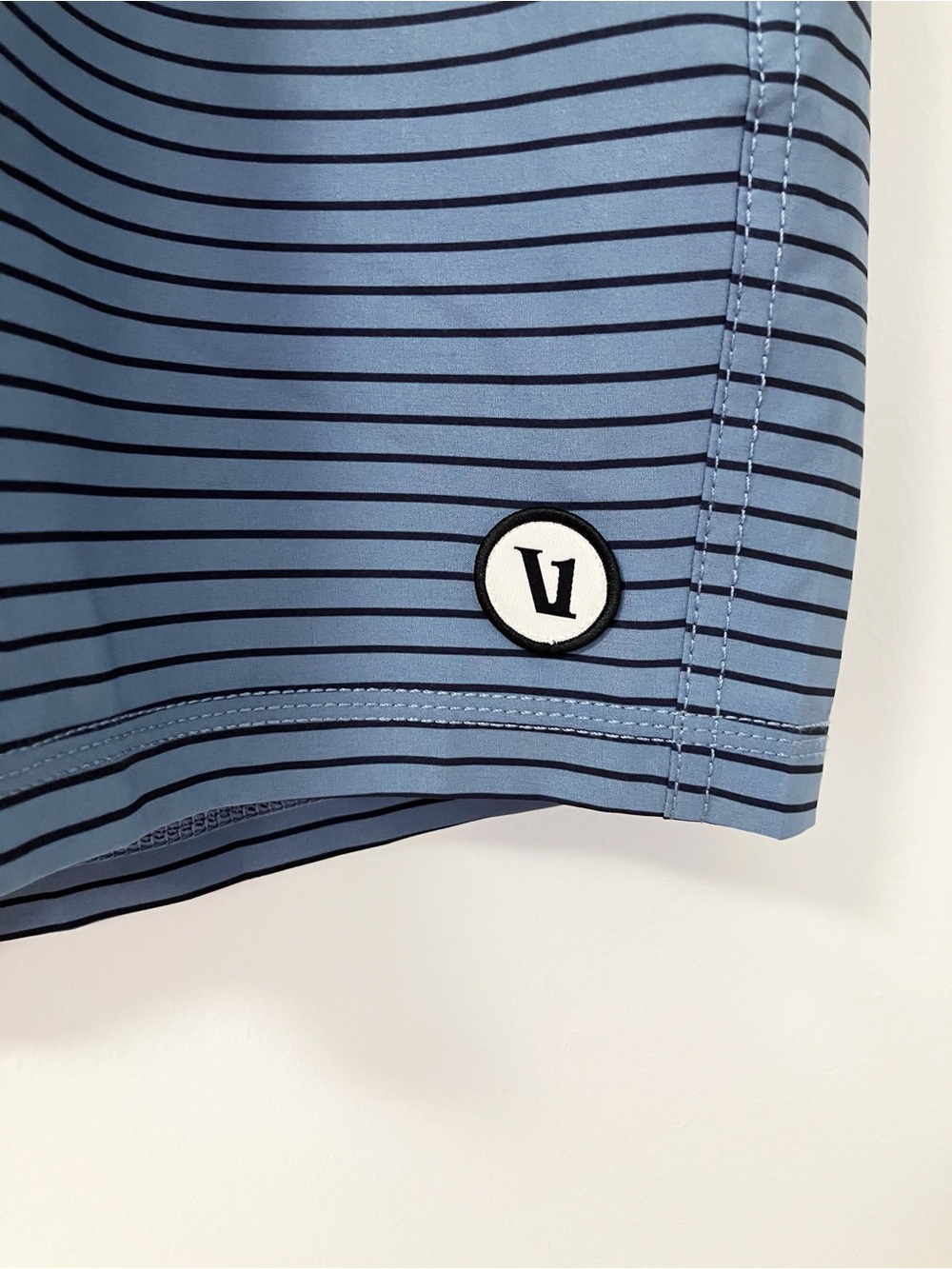 Vuori | Blue Kore Shade Stripe Shorts M Athletic Gym Running Summer Workout - Picture 4 of 6